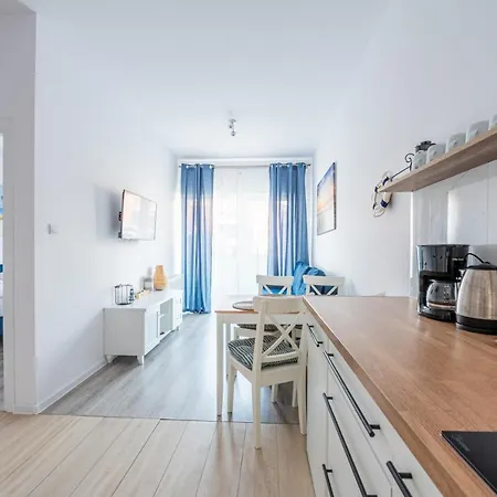Horyzont Apartamenty- Baltycka 7ab- Sniadania * Kolobřeh