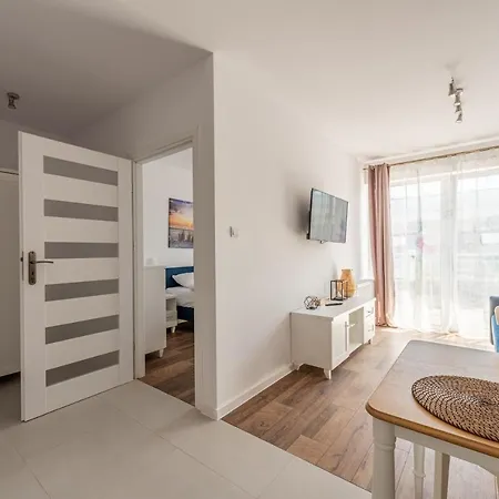 Horyzont Apartamenty- Baltycka 7ab- Sniadania Kolobřeh