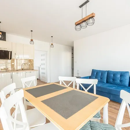 Horyzont Apartamenty- Baltycka 7ab- Sniadania * Kołobrzeg